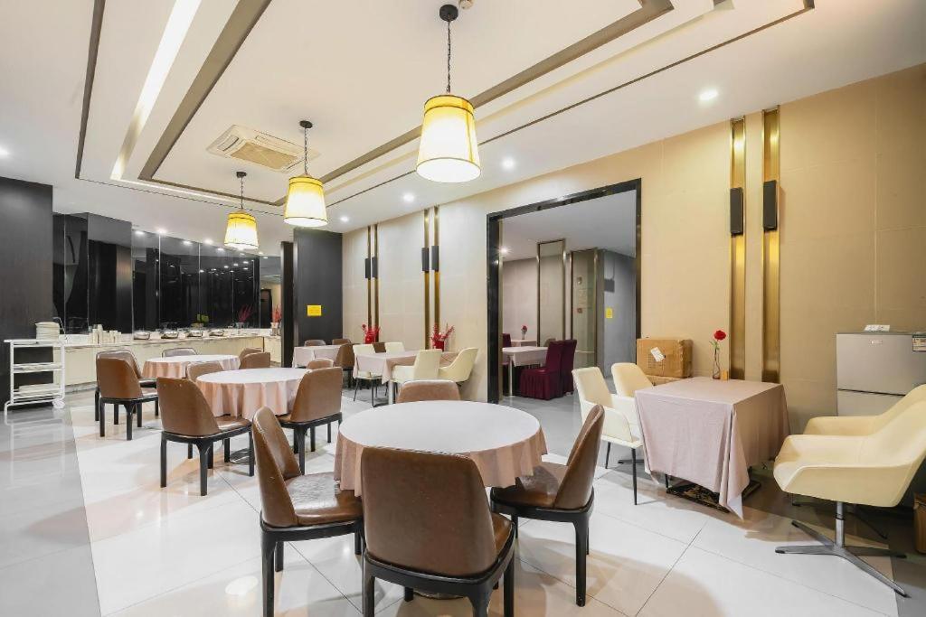 Magnotel Hotel Shanghai Railway Station Magnolia Plaza Buitenkant foto
