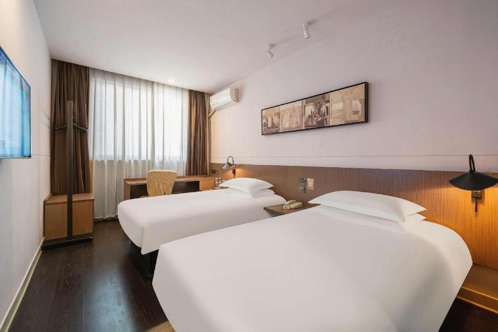 Magnotel Hotel Shanghai Railway Station Magnolia Plaza Buitenkant foto