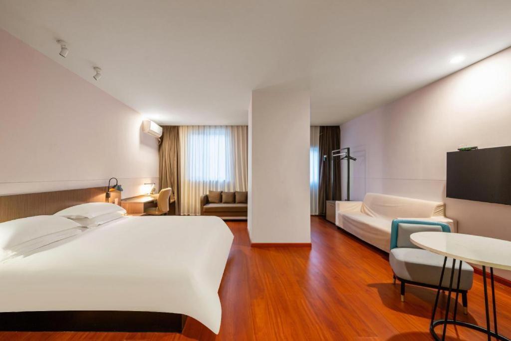 Magnotel Hotel Shanghai Railway Station Magnolia Plaza Buitenkant foto